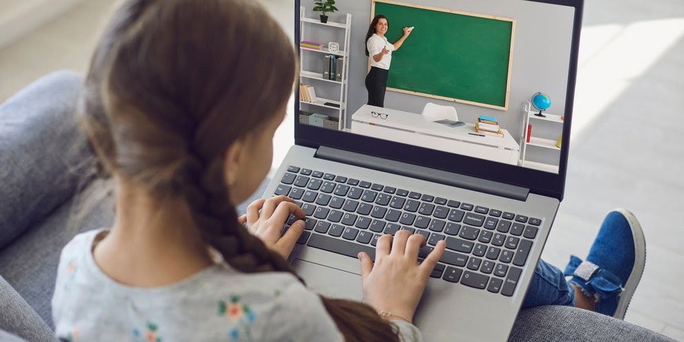 Old Fashioned vs. Manhattan: Understanding Key Differences